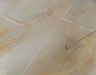 鸠江瓷砖空鼓维修公司分享粘合剂选择不当在瓷砖铺贴过程中可能导致以下问题